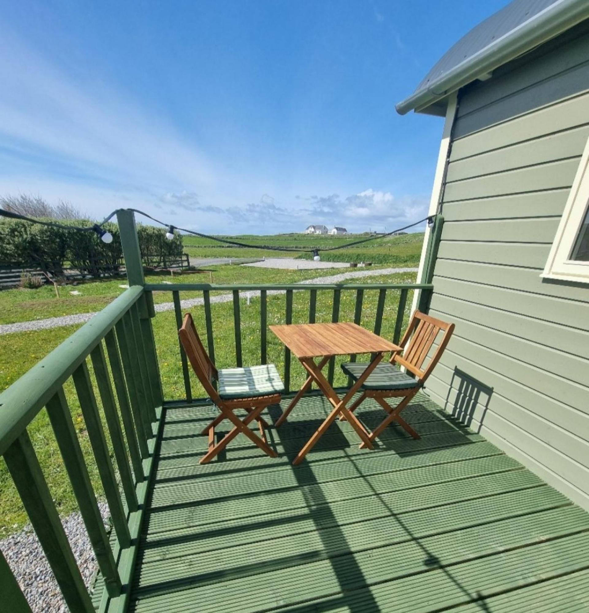 Wild Meadow Huts Doolin Exterior foto