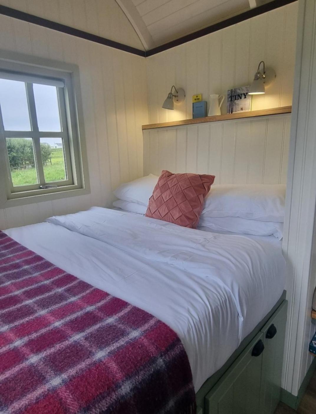 Wild Meadow Huts Doolin Exterior foto